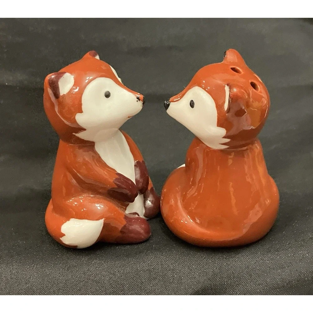 Foxy Sweetheart Brown Fox Couple Salt & Pepper Shakers Glossy Kitchen Decor